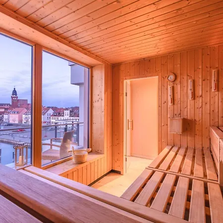 Hafenblick - In Der Hafenresidenz Mit Balkon & Wasserblick Apartment Waren (Mueritz)