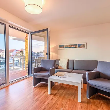 Hafenblick - In Der Hafenresidenz Mit Balkon & Wasserblick Waren (Mueritz)