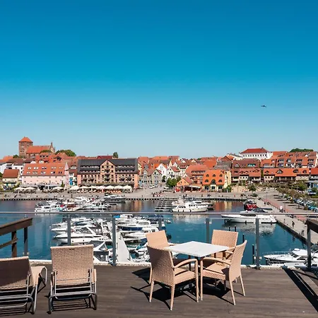 Appartement Hafenblick - In Der Hafenresidenz Mit Balkon & Wasserblick Waren (Mueritz)